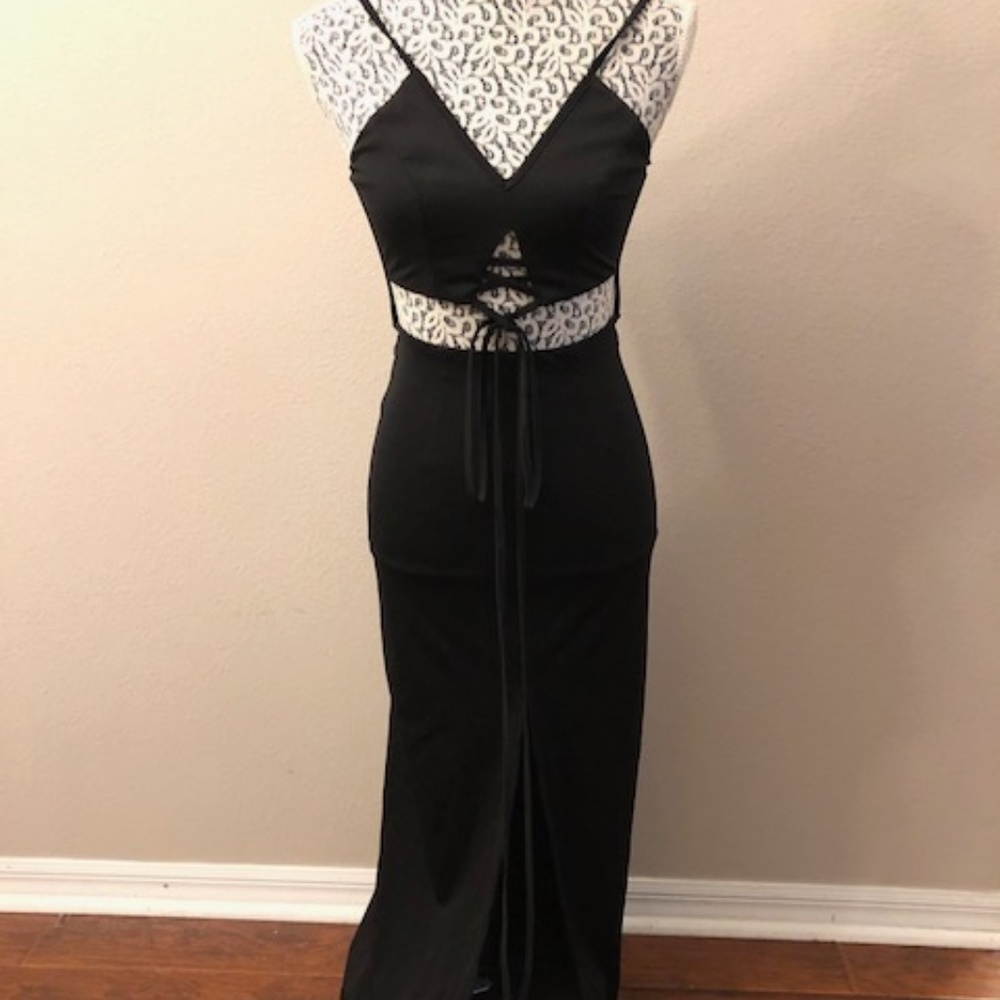 WhoIAm Black Semi-Formal Floor Length Dress Sz 6